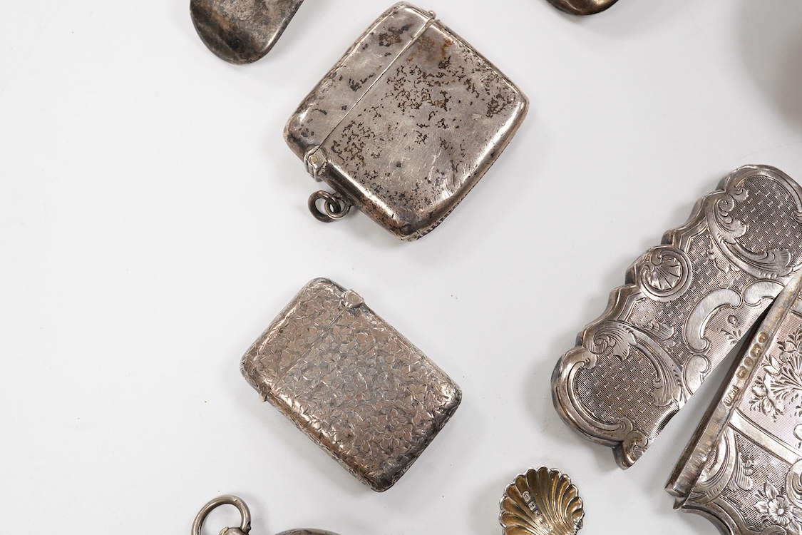 Small silver including a pair of Victorian provincial fiddle pattern sauce ladles, Robert Williams & Sons, Exeter, 1845, 16.6cm, a Victorian card case by Hilliard & Thomasson, two vesta cases, a sovereign case, a 1970's